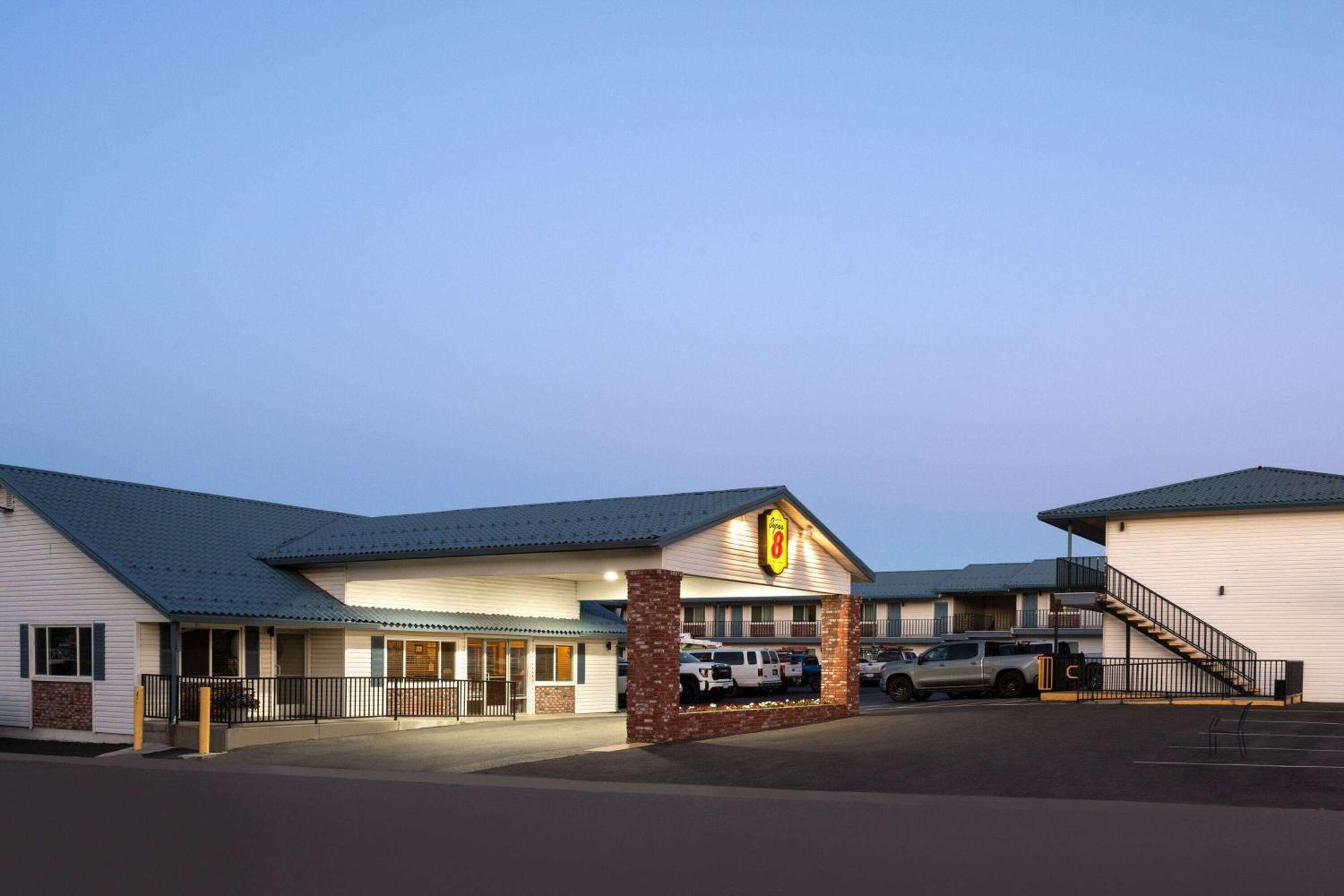 Super 8 By Wyndham Susanville Exterior foto