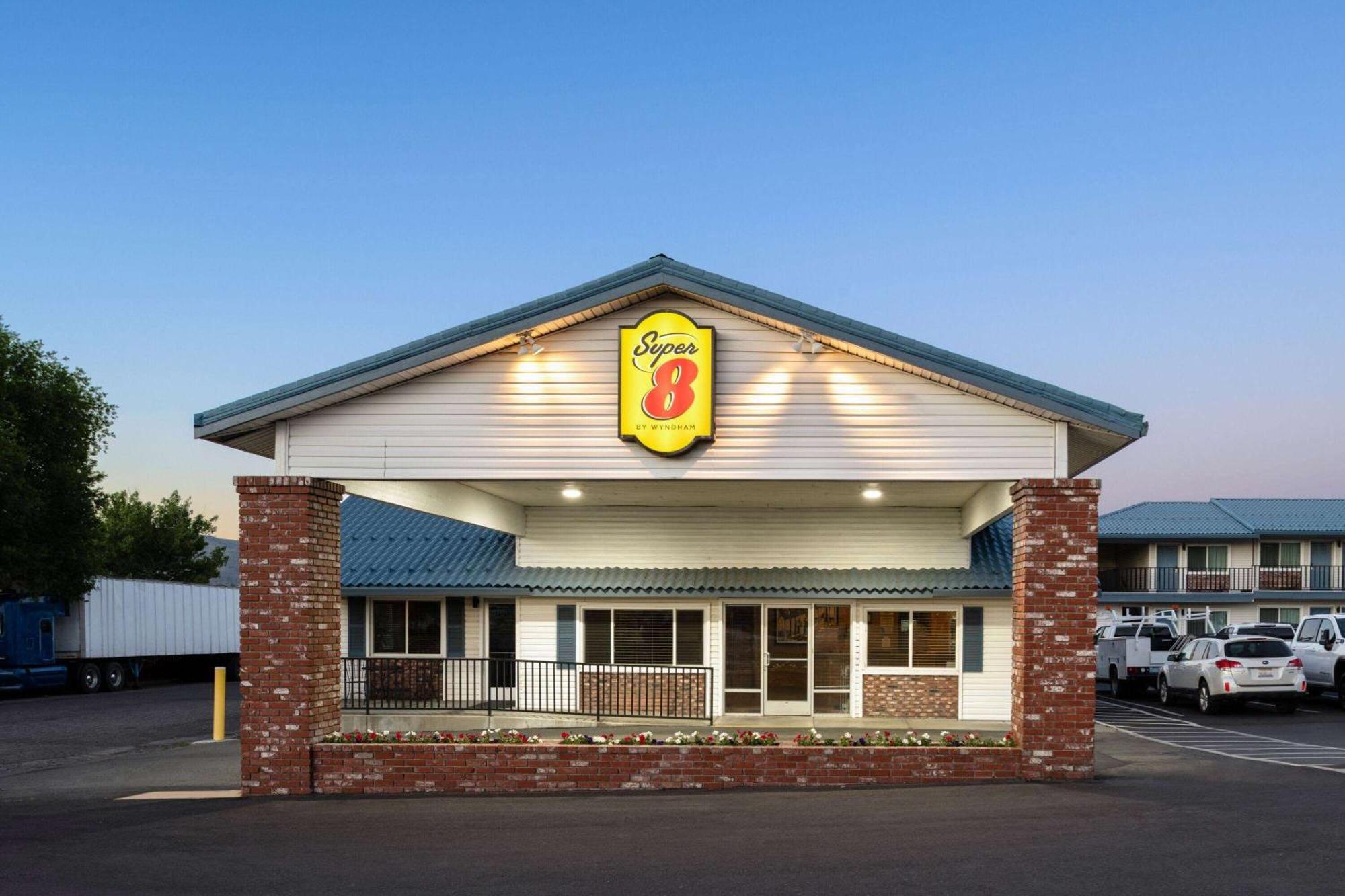 Super 8 By Wyndham Susanville Exterior foto
